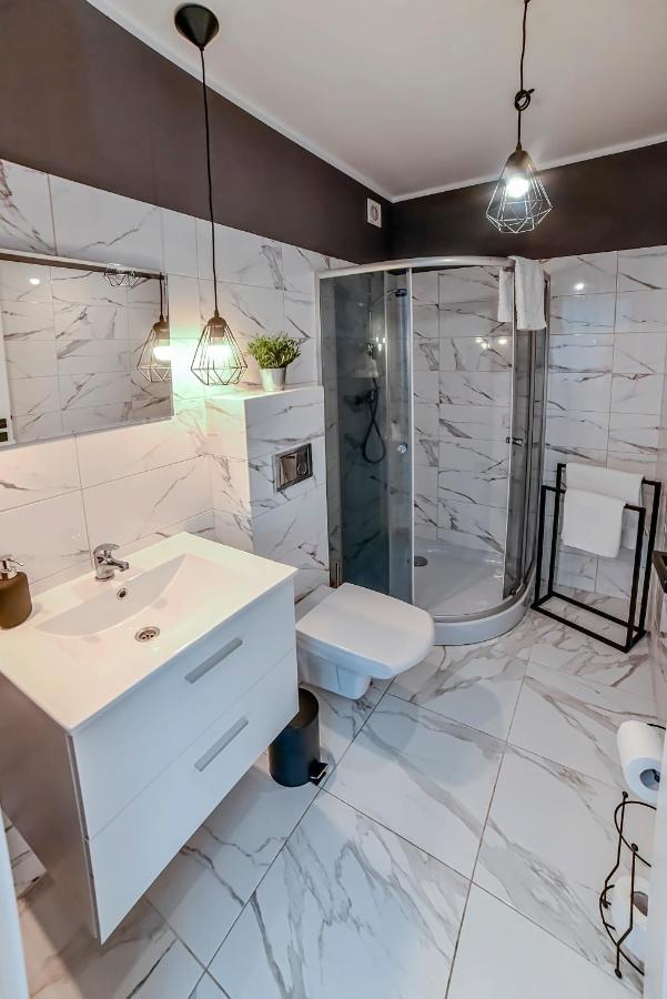 Apartamenty Swietokrzyska Leszno  Exteriör bild